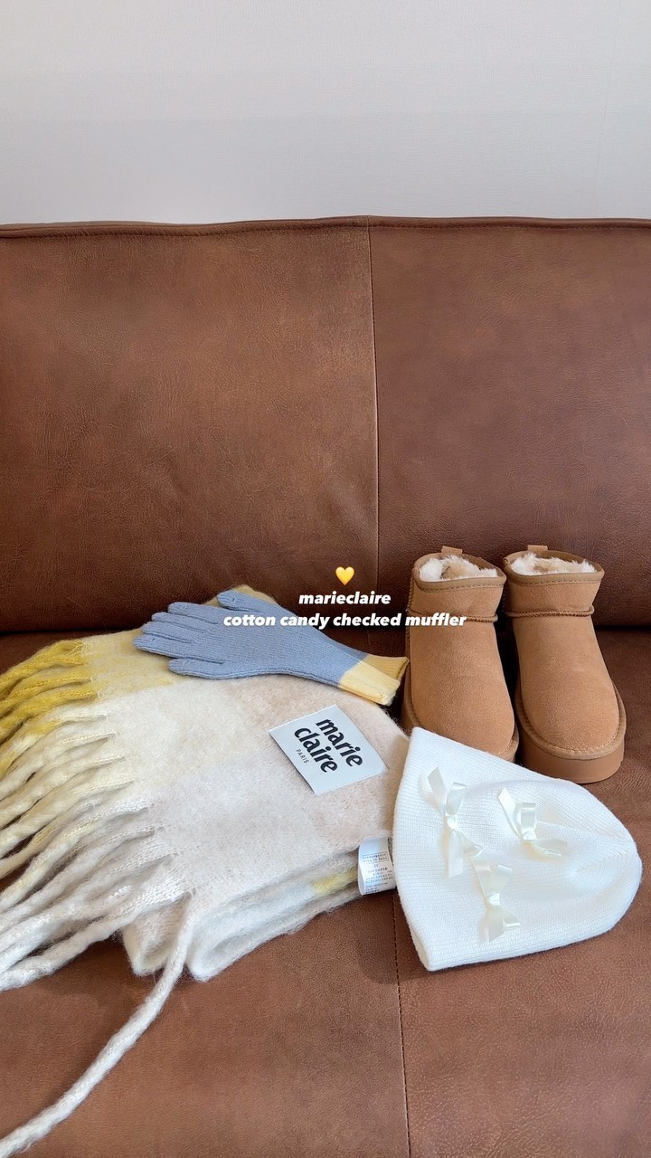 마리끌레르 코튼 캔디 체크 머플러 💛
폭닥폭닥 한 터치감 과 넉넉한 기장 으로 따뜻하면서 얼굴도 작아보이는..!🙈
은은한 베이지빛 옐로우 체크 패턴 의 색감이 더욱더 화사하게 밝혀주는것 같아요 ✨#gift #마리끌레르 #마리끌레르머플러 #머플러추천