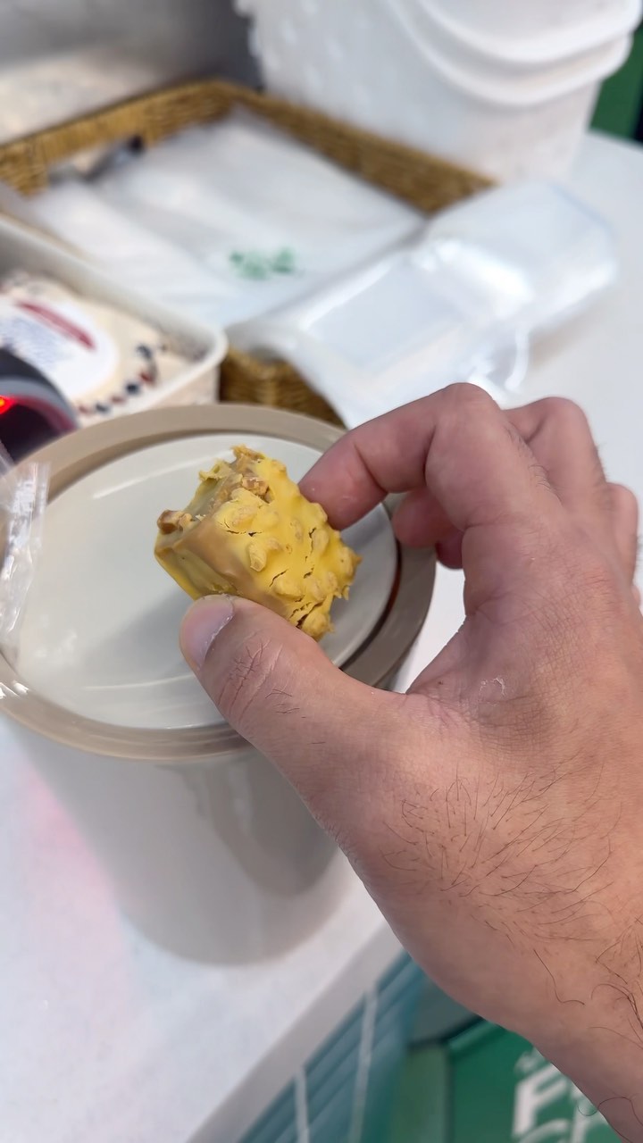 이번에 육겹바 솔티드 커스터드 푸딩맛이
육겹바 중 원탑 !!!!
성분은 극다이어트하시는분들도 드셔도 된다고 생각할정도로
고단백 클린식 간식인데 달달함은 최상🍰
다이어트 하신다면 선반에 쟁겨야합니다!!!

📌최대 할인구매는 @chiyoon 프로필링크 클릭!
이번에 할인코드는 fancafe 가 아닌 CY1111 입니다
이렇게 말해도 fancafe 쓰시던데 ... 네