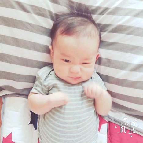잠안와서 인스타보다가 뜨길래 보니깐 울애기들 ♡♡
유진이 사진은 왜안뜨노??!!!