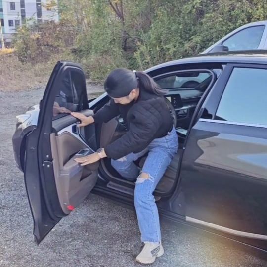 운전학원 홍보아님주의 ❌
연수완료
결기 맞춰서 연수한거 아님 ㅋㅋㅋ
어디라도 가고프네
울 아버님 쵝오👍🫶🏻(쵸리도 쵝오❤)
안전운전하고 잘타고 다닐게요 🙇
영상찍어주신 연수선생님도 감사드립니당 😆
#자동차애칭구함