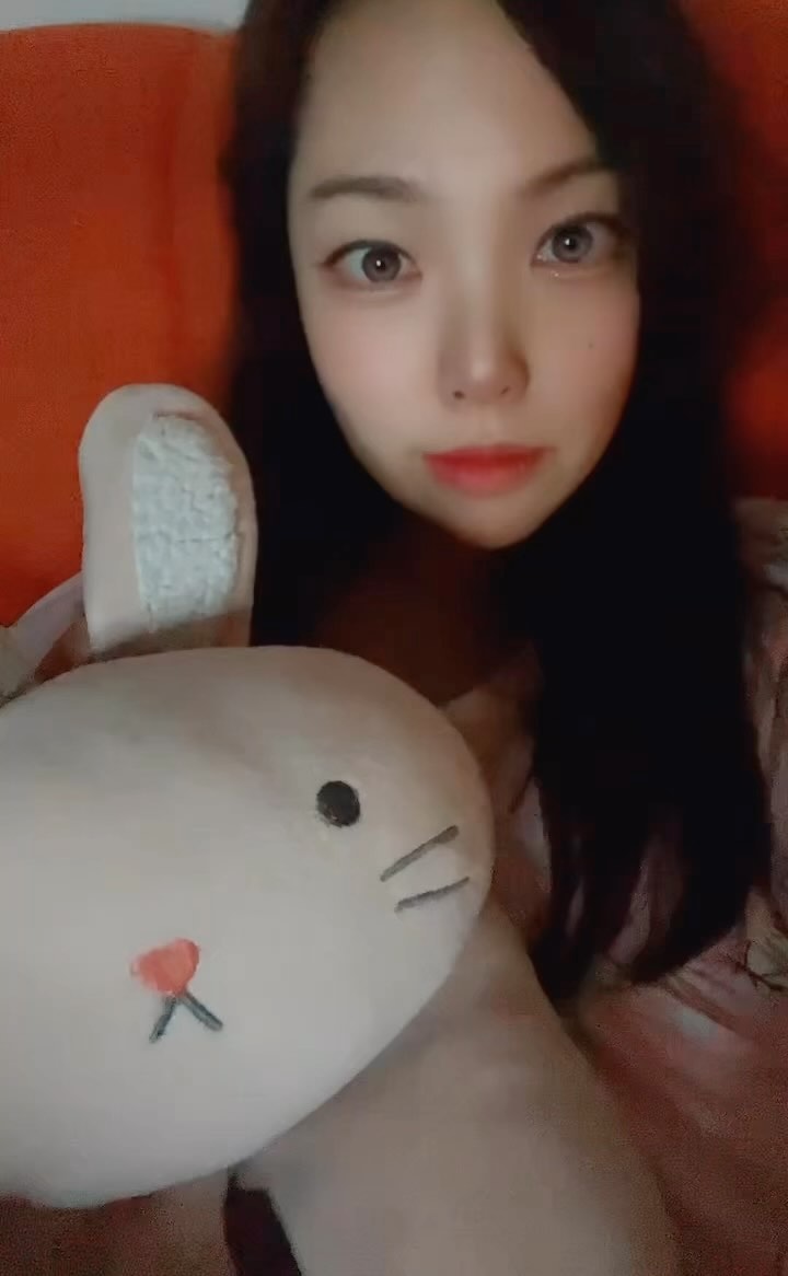 #일상 #살아있다 #바쁘다바빠현대사회 #생존보고 #잠을잃음
5시반에 일어나고 
다음날은 4시에 자고 
But iam ok에요 
후 언제또 11월이된거죠? 
바쁘고 체력 딸림주의 
Next time 에 만나요 꼭이요!̆̈ !̆̈