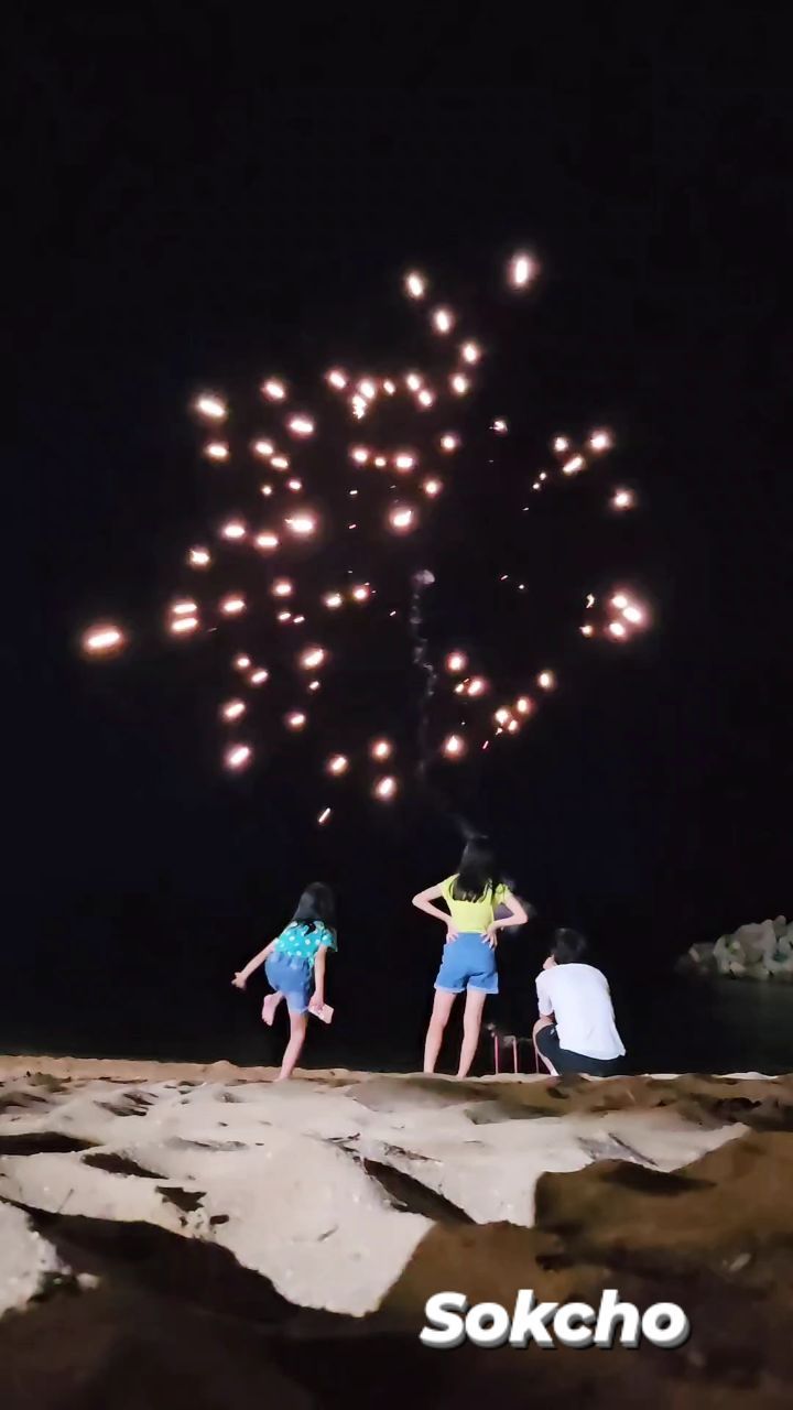 #속초여행 🩷💙🩵
#첫째생일🎂
#등대해수욕장🌊 
#등대포차거리
#써밋베이
#속초해수욕장 
#웨일라잇 🐳
#장사항바다 
#설악쏘라노
#텍사스비비킹
#속초타워전망대 ☺️
