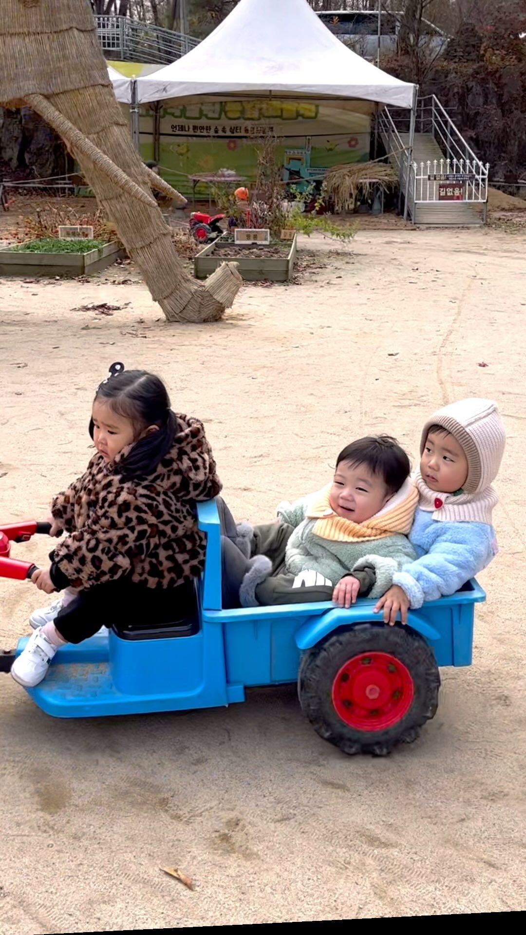 경운기에서 잠듬👶🏻👶🏻

#둥이맘 #24갤아기