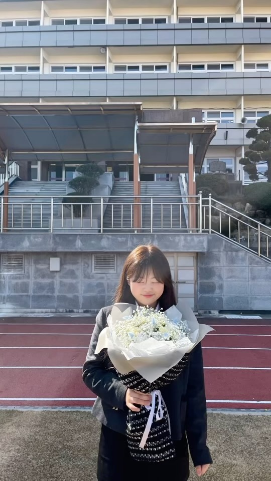 #졸업 #보고싶다 #애들아 #04 🎓