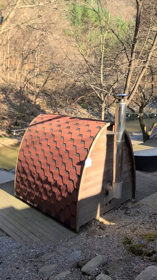 겨울엔 사우나지
온수풀도 있고 핀란드식 사우나도있는
글램핑장

넘나좋아🩷🩷
.
.
.
.
.
.
.
.
.
.
.
.
.
.
.
.
.
.
.
.
.
.
.
.
.
.
.
.

#글램핑장#핀란드사우나#사우나펜션#온수풀글램핑장#가평글램핑장#핀란드캠핑성#캠핑장#캠핑장추천#겨울온천
