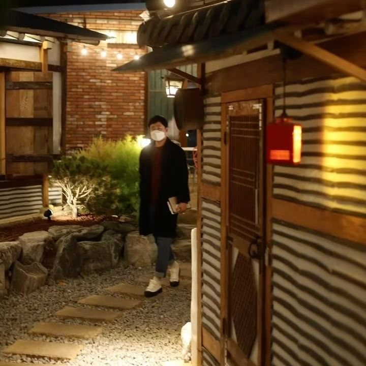 여기 갔다 온게 언제적인데 
인스타는 왜 갑자기 이걸로 릴스를 만들어주지? 
여기 한번 더 가자~ 좋았는데 잊고 지냈네!? @soonkukcho 
근데 이때 좀 날씬했네? 젊었고? ㅋ
#데이트 #남친 #가을