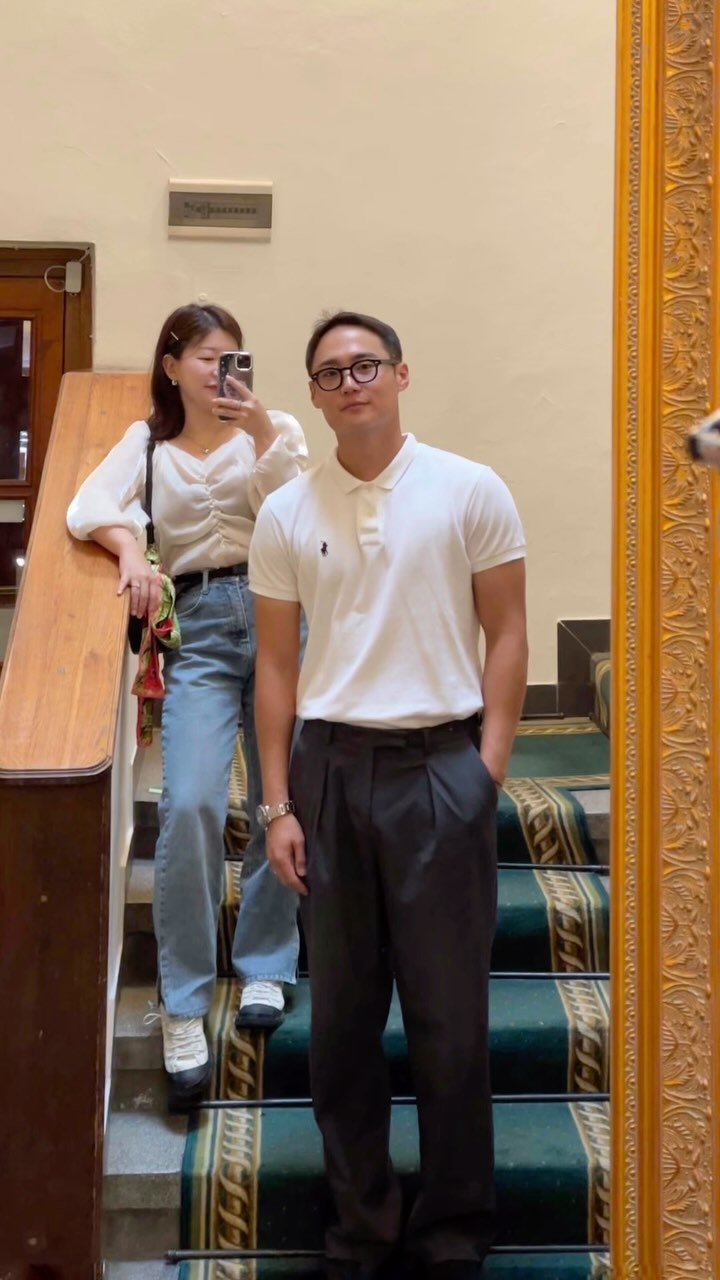 Ok... Monday 부터 Sunday 까지 우리 모습
husband 한테 찍어도 되냐고 물어봤더니 
ok 해서 찍어봤어요
Summer 와 Fall 사이에 찍었던건데 이제는
I am 가을이에요~
.
.
.
#기록 #여행룩 #오오티디 #룩북 #ootd #lookbook