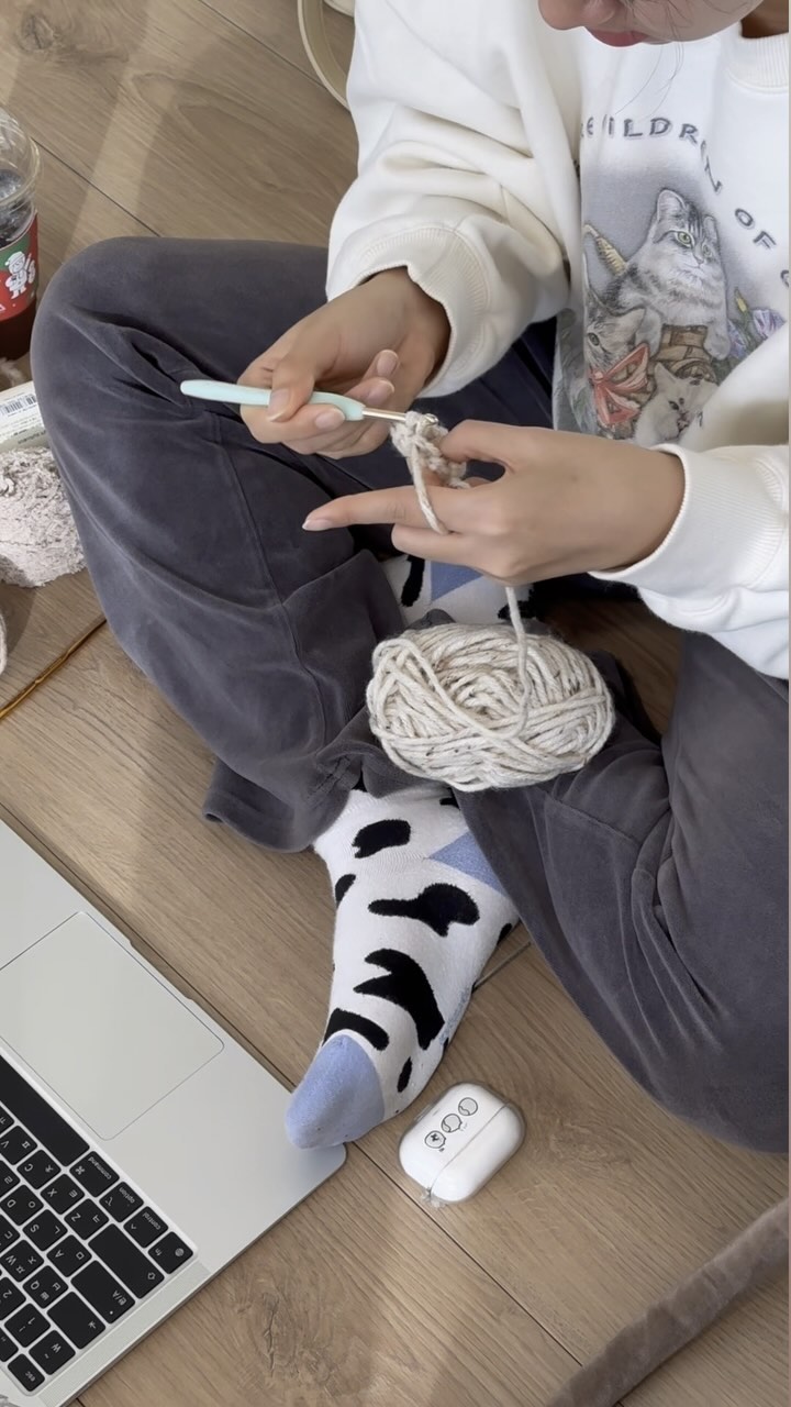 현대인들의 힐링타임🧶🧵🪡 꼼지락벙
얼마나 즐거웠게요~?~! 2차 커밍쑨😎🎶