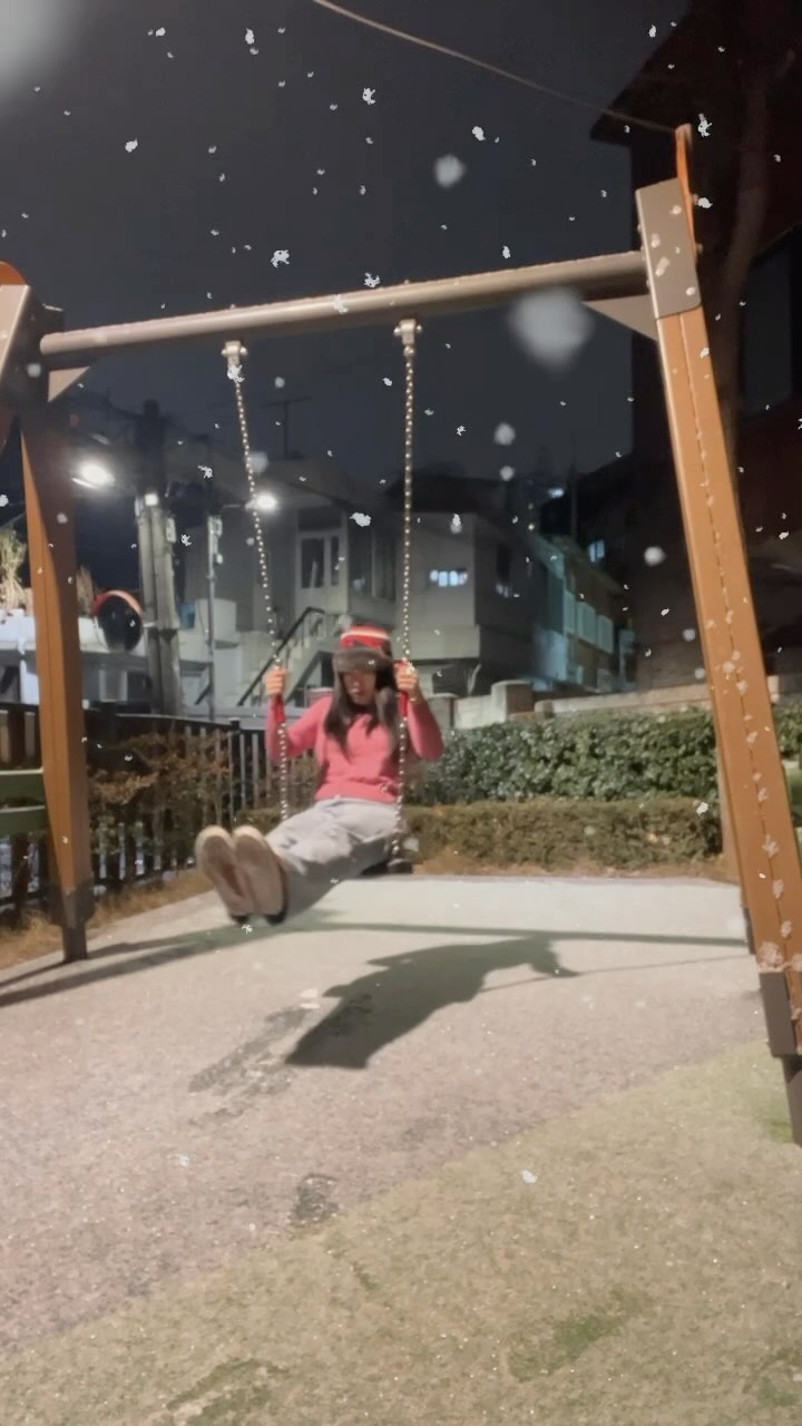 혼자서 잘 노네 나 
.
.
.
#이번은 #솔크 #솔크🎄 #ㅎㅎ #메리크리스마스 #미리크리스마스 #솔로그램