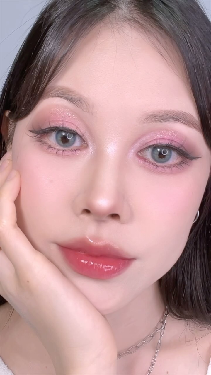 연말 파티퀸 되고싶다면 무조건 필수시청✨

#Makeup #holidaymakeup #연말메이크업 #trending #fyp
