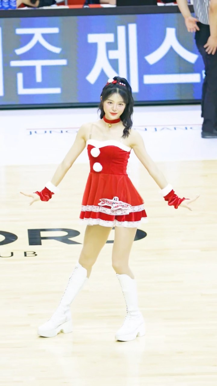 흰 눈이 기쁨 되는 날♥️ #릴스

#KBL #프로농구 #수원 #kt소닉붐 #치어리더 #신세희
#7공주 #러브송 #lovesong #오마이걸 #coverdance