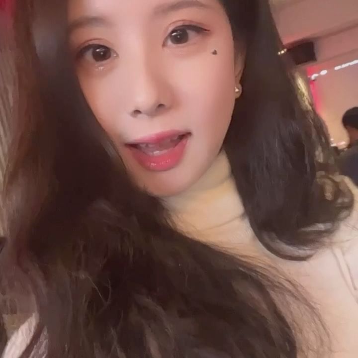 할로윈 셀카 이제서야 올리깅🖤

#happyhalloween #00 #00년생 #reels #셀카 #셀스타그램 #셀피 #selfie #fyp #좋반 #좋아요반사 #릴스타그램 #위글위글 #댄스챌린지 #챌린지 #challenge