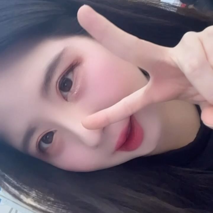 20살 이후 첫 대학축제 즐기기✨

#대학축제 #대학생 #셀스타그램 #축제스타그램 #대학축제공연 #selfie #패션계정맞팔 #패션피플 #패션계정 #셀스타그램 #얼스타그램 #l4l #여자코디 #헬스타그램 #운동하는여자 #운동소통 #남자코디 #여자봄코디 #여름네일 #여름코디
