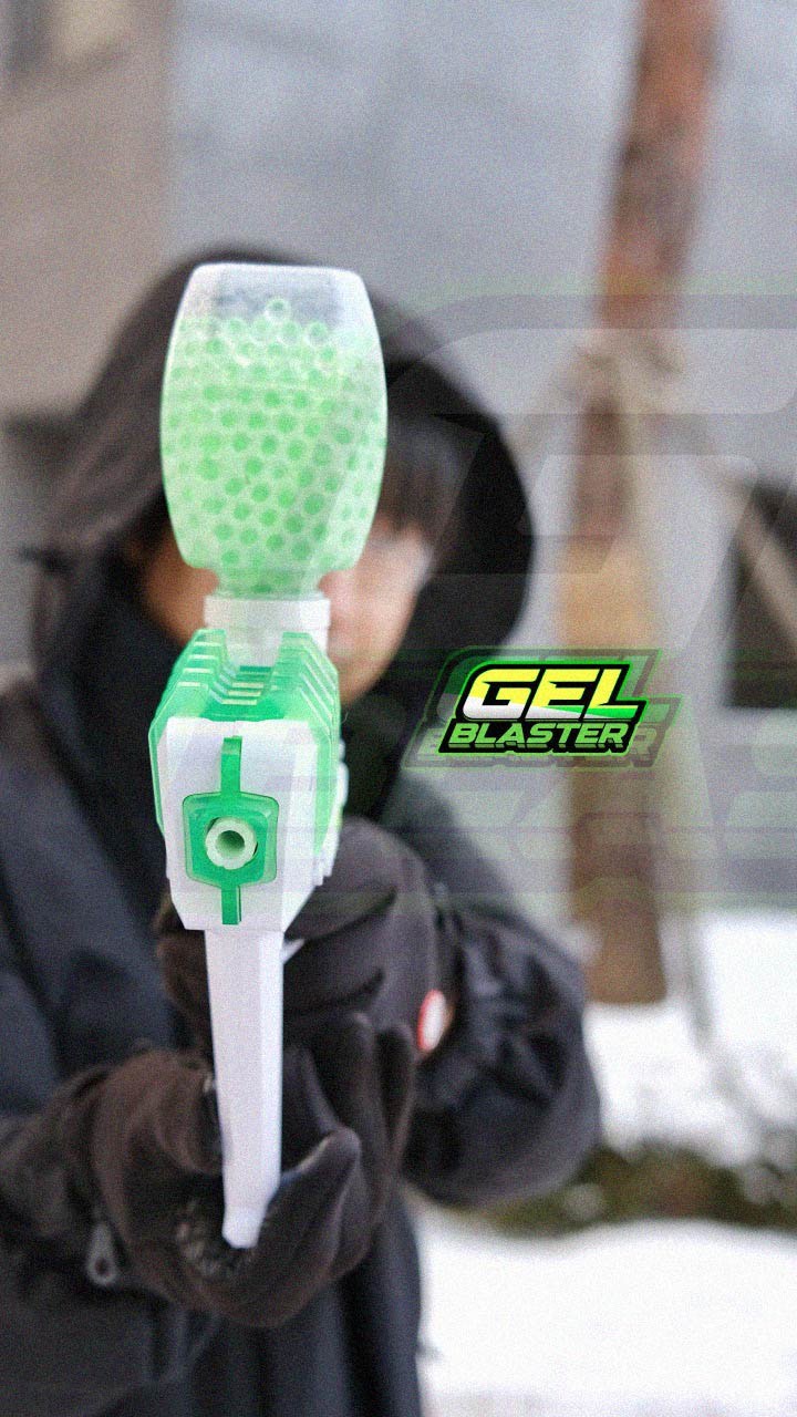 제품제공 l @nabita_official

어른이들의 장난감 젤블라스터 써지! 드디어 손에 들어왔습니다
아이들 크리스마스선물 받을때 울 신랑은 어른이 선물받고 신났🤣
블라스터에 장착하는 젤렛은 
97% 수분과 3% 폴리아크릴산 나트륨으로 되어 있어 
환경에도 무해하고 발사 후 터지면서 시간이 지나면 분해되어
실내외 제한없이 즐길 수 있어요! 

엄마빠 스트레스 해소는 이제 젤블라스터로!! 
아이 신나 🤣🤣 

.
#젤블라스터 #써지 #gelblaster #데이앤나잇 
#스티피이어 #젤렛 #젤렛디포 #디포 #어른이장난감
#14세이상 #나비타 #가족스포츠 #익스트림스포츠