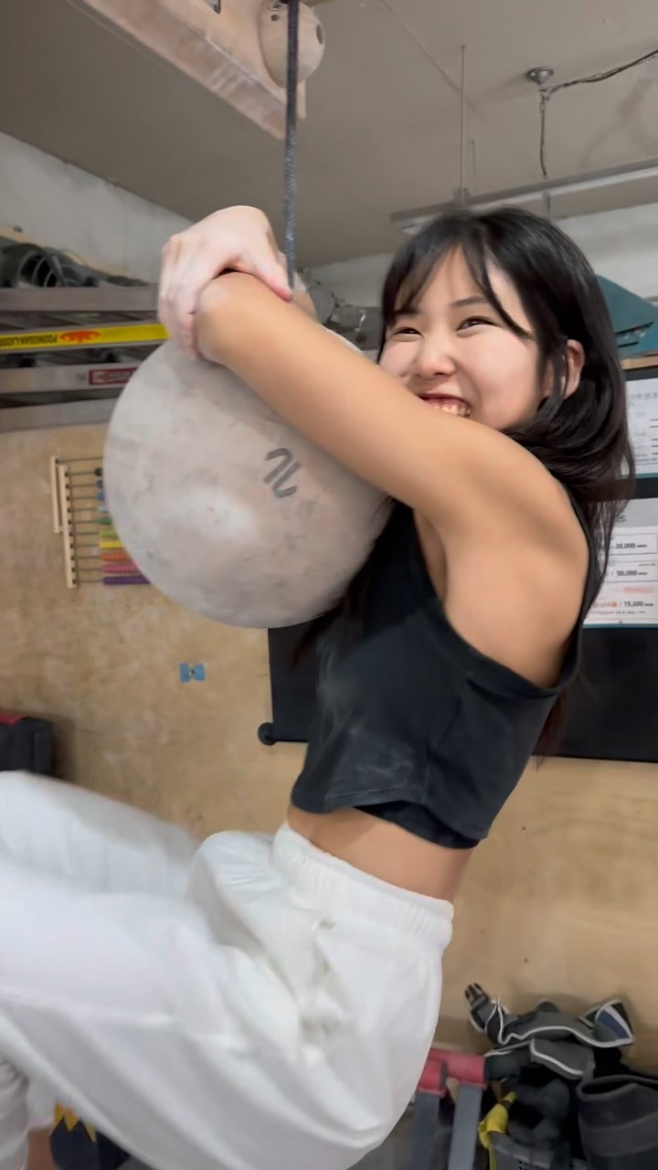 크리스마스 가지 마 엉엉
산타할아버지 제 선물은 어딨죠