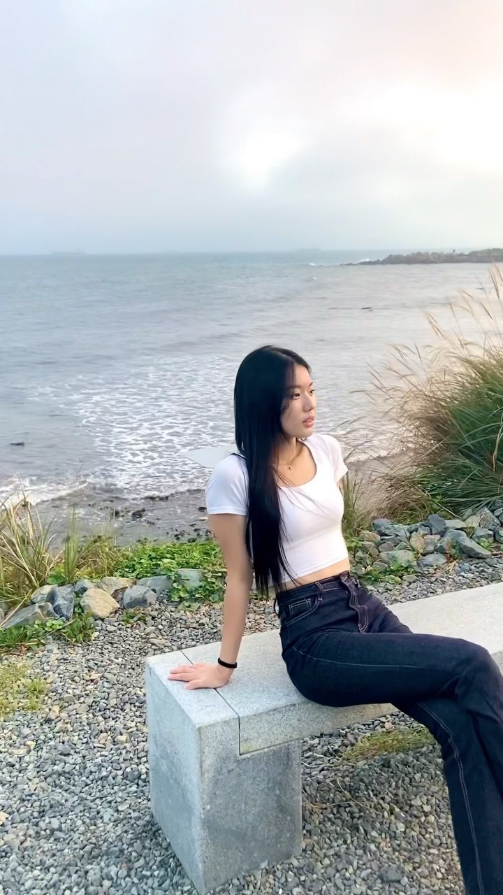 🌊

#봄여름가을 #슬도 #바다 #울산카페 #울산맛집 #무보정 #일반카메라
