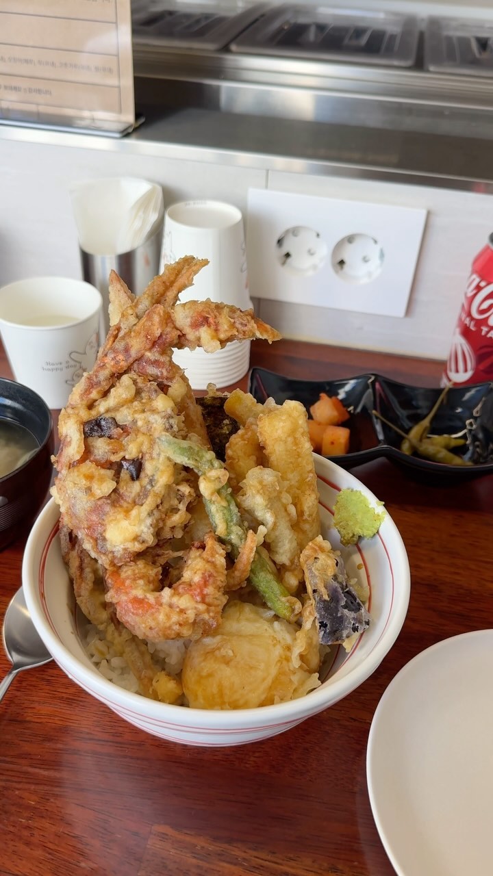 블로그협찬으로 방문했던 #시그니처키친 
#텐동 처음먹어보는데 맛있었음