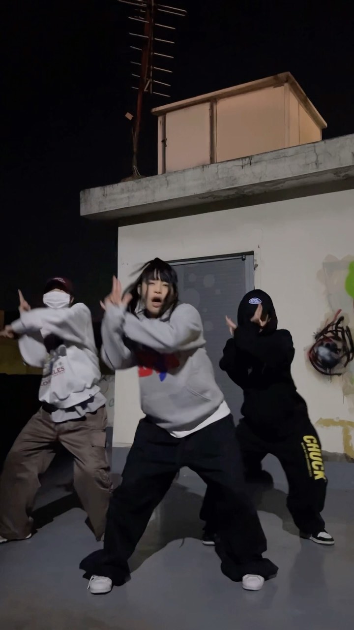 Wop 막차 함 타보겠쉽니더🧨