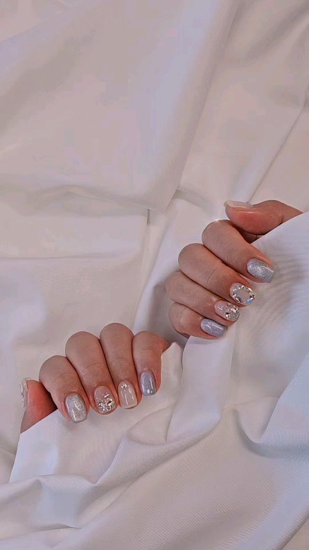 1월아트도 존예🥰
-
-
#벨메르뷰티
________________________________________
⠀
👉🏻원하는날, 시간에 받으시려면 여유있게 예약해주세요
⠀
👉🏻시술중 카톡이나 문자 힘들어요
기다려주시면 순서대로 최대한빨리 답장드릴게요
⠀
👉🏻너무 저렴한 업체와 비교하지 말아주세요
시술과정, 재료 등등 샵마다 달라요
⠀
👉🏻벨메르 고객님들은 다 아시는 꼼꼼시술 & 고퀄아트
⠀
⠀
________________________________________
⠀
KAKAO ID : BELMER
⠀
TEL : 010 7155 1277
⠀
-대구광역시 달서구 상인동 583-29번지 1층
-가게앞 주차 또는 빌라 주차장 이용가능