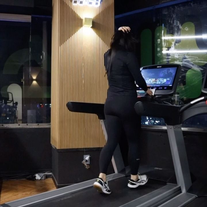 #광고 @devildiet 운동하며 마시는 맛있는 파인애플맛 악마다이어트😈 내 가방 속 먹는 레티놀과 프레쉬 과채효소, 악마다이어트 중에서 물에 타먹는 파인애플이라 운동 중간 중간 챙기게 되더라고요 맛있게 다이어트할 수 있는 악마다이어트 파우치템으로 필수야,,

#악마다이어트 #악마다이어트파인애플맛 #탄수화물CUT #체지방DOWN #먹는레티놀 #피부콜라겐 #과채효소 #애플트리김약사네 #뷰티템추천 #관리템 #악마스쿼트 #악마러닝 #악마헬스