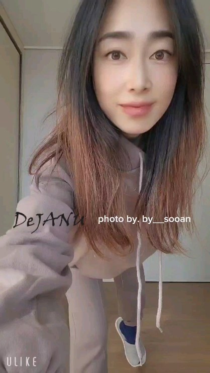 ⠀
⠀귀걸이에 이은, ⤴ 뜬금없는 시언니의 두번째 선물.. 🎁
⠀
⠀