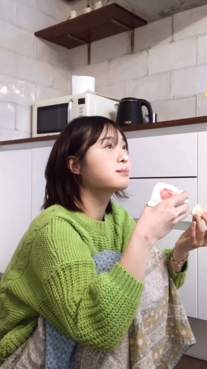 🍰🍦🥯 
.
.
.
.
#부산스냅 #부산스냅촬영 #홈스냅촬영 #홈스냅 #snap #릴스 #릴스타그램 #reels #reelsinstagram #상호무페이촬영 #상호무페이모델