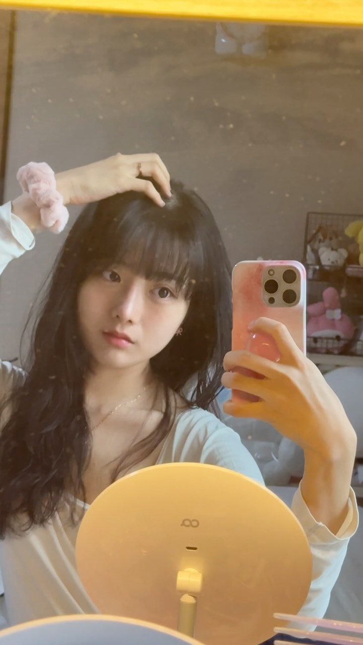 히트텍입고 거울셀카 찍는 사람,, ☁
.
.
.
.
#거울셀피 #셀카 #그립톡 #폰케이스