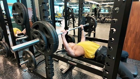 수요일 45분 클리어.
.
#운동하는아빠 #오운완 #가슴삼두 #직장인운동루틴
