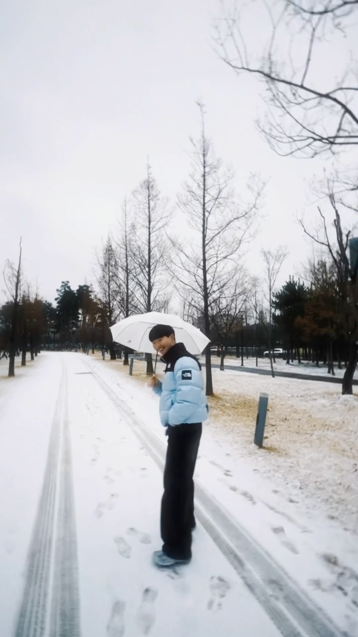 L ♡ ve 1 1 9... 〇l건 〇l멀전んl ♡
@riize_official 제 살인미소 좀 봐주세요 🤪
.
.
.
#RIIZE #라이즈 #Love119 #RIIZE_Love119 
#fyp #챌린지 #reels #릴스타그램 #살인미소