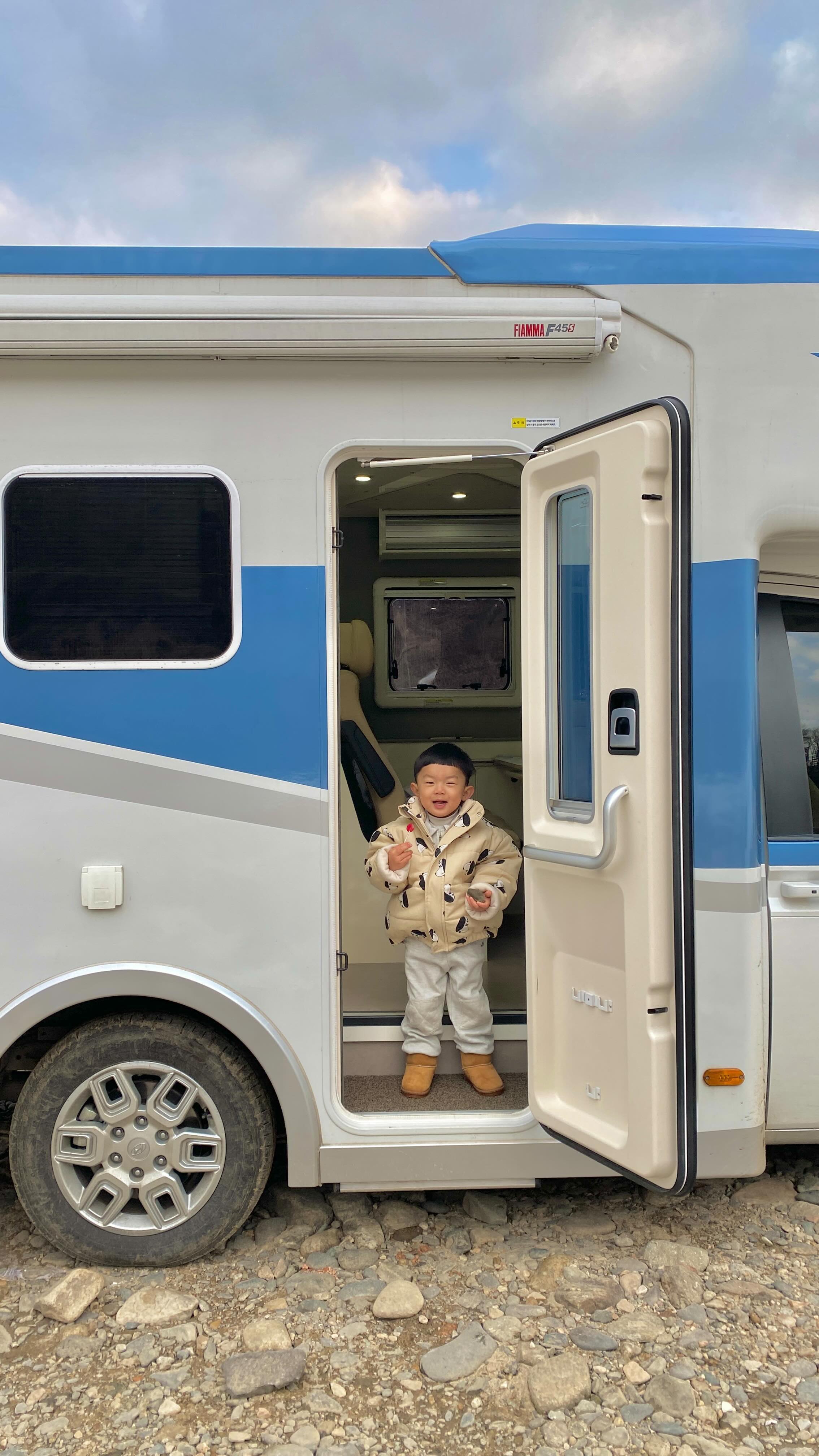 우리가족 인생 첫 캠핑카여행 
#🏕
#바카르 #캠핑카 #노지캠핑