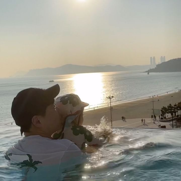 쫀쫀네 겨울방학 6,7일차🤍 붓싼😍
이제야 올리는 
그날의 #광안리 2박😍

#해운대블루라인파크 
#클럽디오아시스 
#흰여울문화마을 
#영화신세계촬영지 
#부산해양박물관 
#광안리해