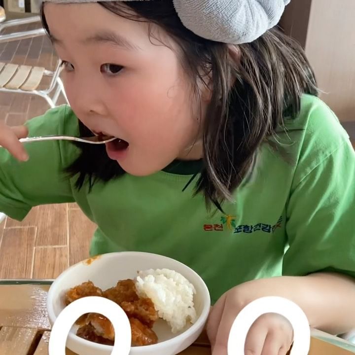 주말이 이렇게 가다니🫶둘찌 방학끝😏
#찜질방♨️ 
#초딩이즐기는법 
#먹방하러옴
#찜질안하고도땀뻘뻘