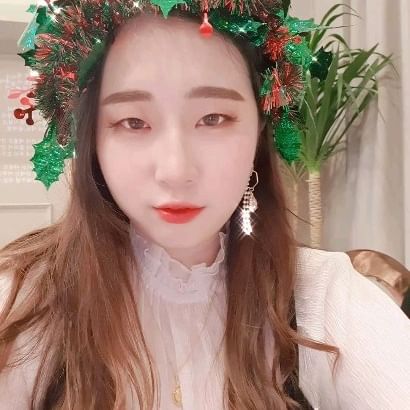 언제쩍이야... 릴스하라고 편집까지 해주는 인스타그램 
덕분에 추억돋네... 
근데 저얘 지금 어딧니...ㅋㅋㅋㅋㅋㅋ