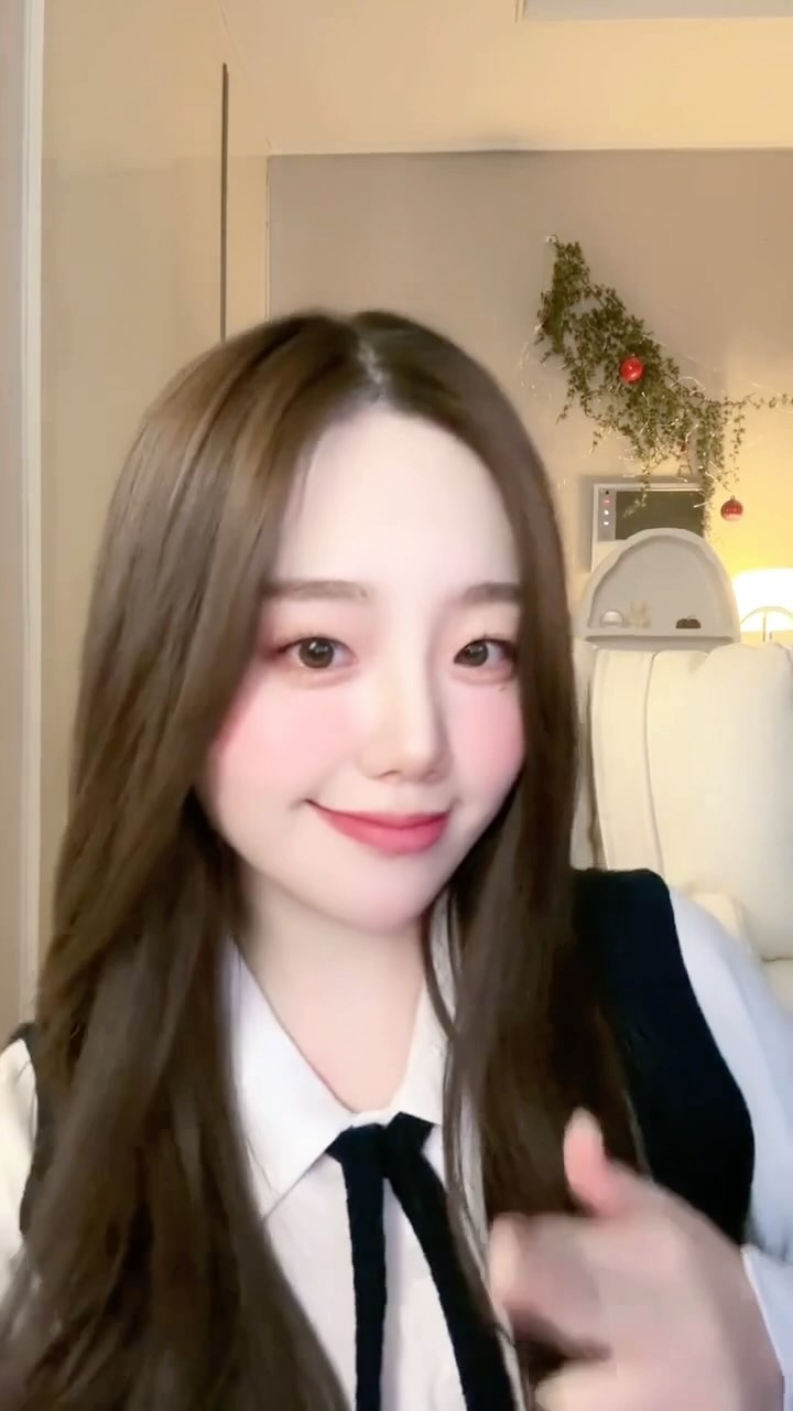 은행플러팅을 배워왔다아 (ღゝ◡╹)ノ♡
#reels#reelsdance#은행플러팅#reelschallenge
#릴스댄스#릴스챌린지#댄스챌린지#challenge#tiktokdance