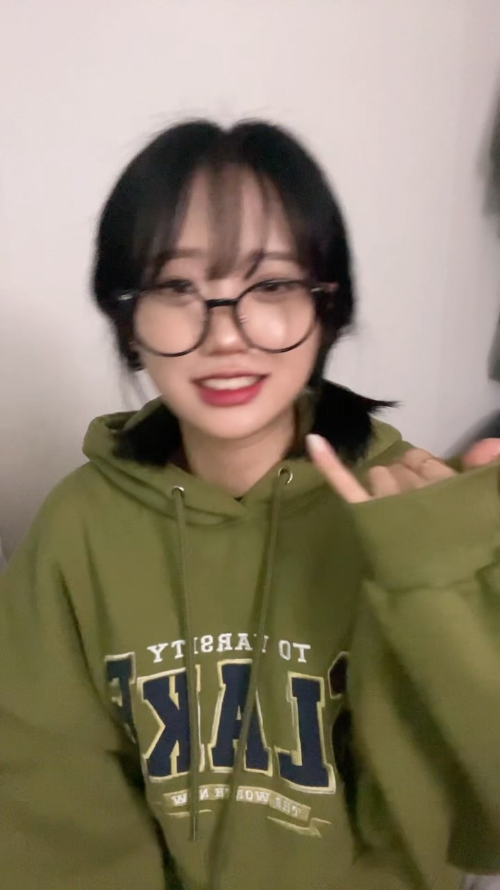 안경 킹받게 쓰기 일등👍🏻⭐️