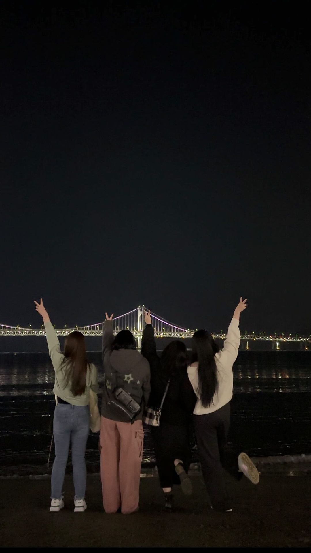 Day 2 of the Busan trip 🌊🤍🤍🤍🤍