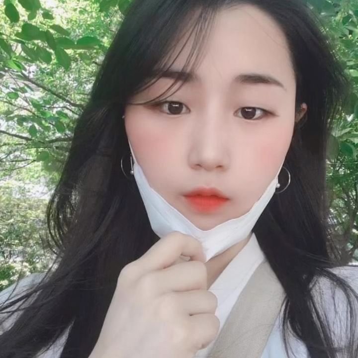 필터얼굴내얼굴병말기
였는데 지금은 다르게 생겼음.
