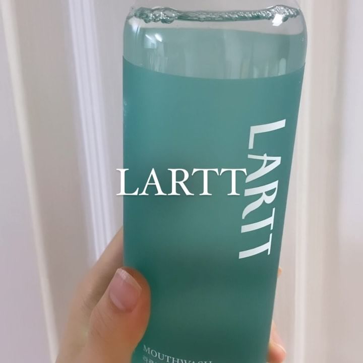 #협찬

<라르트 가글>

라르트 가글은 유해한 성분을 제외하여 온 가족이 안심하고 사용 할 수 있는 가글이에요🩵
계면활성제와 알코올을 넣지 않아 구강건조를 유발하지않고, 소지하기가 쉬워 간편하게 들고 다니기에도 최고에요🤍
청포도 향이 너무 좋고! 한번 쓰자마자 와 이 가글 진짜 좋다 생각했어요! 완전 강츄강추!

#광고 #에코월드팜 #라르트가글 #무알콜가글 #휴대용가글 #온가족가글 #어린이가글 #키즈가글 #아동가글 #임산부가글 #일회용가글 #가글 #구취제