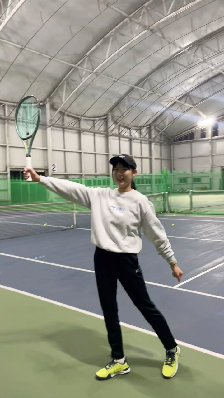 바지짱편하자낭💚🎾

#요넥스걸 #올착장 #테니스룩 #겨울테니스복장 #테린이🎾 #실내테니스 #오레완 #오운완 #포핸드마스터하기 #갈길이구만리 
 #운동 #다이어트 #헬스타그램 #일상  #맞팔 #데일리 #소통 #유산소 #테니스룩 #좋아요 #셀카 #ootd  #셀스타그램 #daily #diet #직장인 #운동스타그램 #daily #tennis #yonex #percept