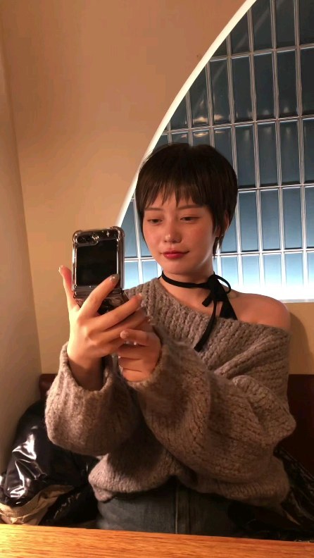 올리고싶어서 아무노래나 넣어봤습니댱
🤍
숏컷 최고 
예쁜 머리는 항상 @jade_k.sanghee 김상희원장님🤍