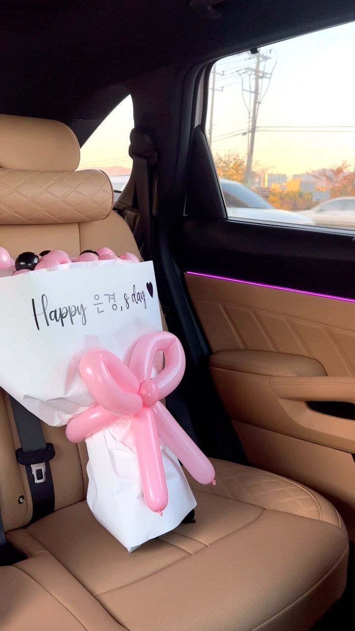 이렇게 예쁜 꽃다발은 처음이야 .. ♥