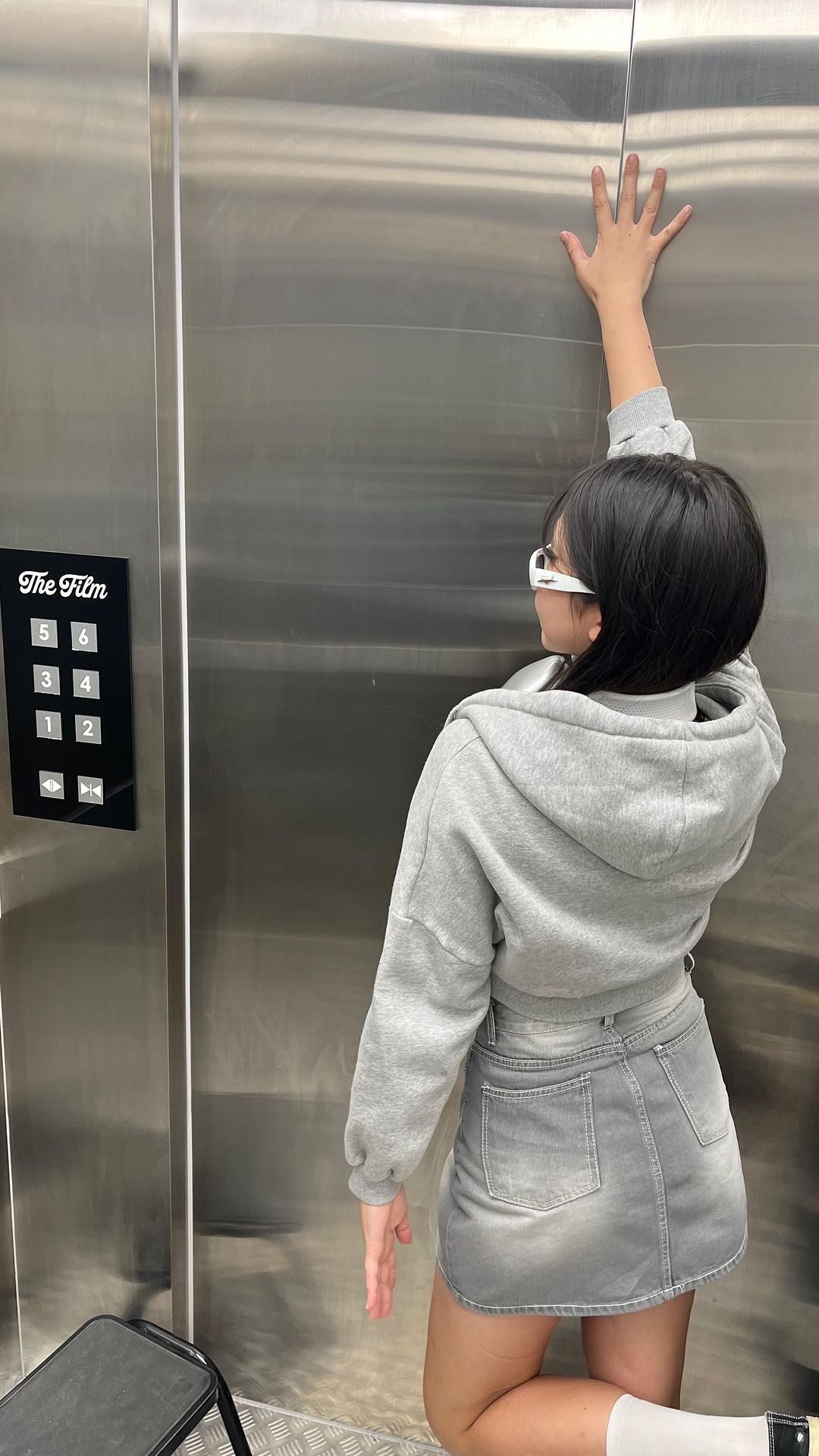 우연히 들어간 엘리베이터 안에서

📍 부산 부산진구 서전로58번길 68 1층
⏰ 연중무휴 24시간