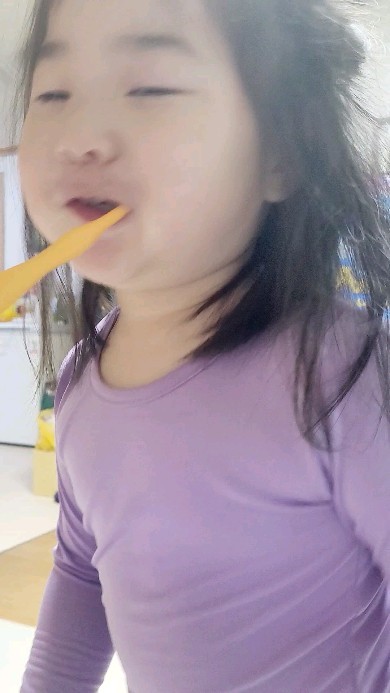 나는 요즘 조유주가 제일 재밌음♥️
뭐만 하면 우는데 놀리는 재미가 쏠쏠
ㅋㅋㅋㅋㅋㅋㅋㅋ
자다가 토만 좀 안했으면...
할거같으면 좀 일어났으면 ... 
웨 누워서 왜...

#빵실 #궁둥이 #귀여운엉덩이 #엉덩이춤
#31개월아기 #천천히크자