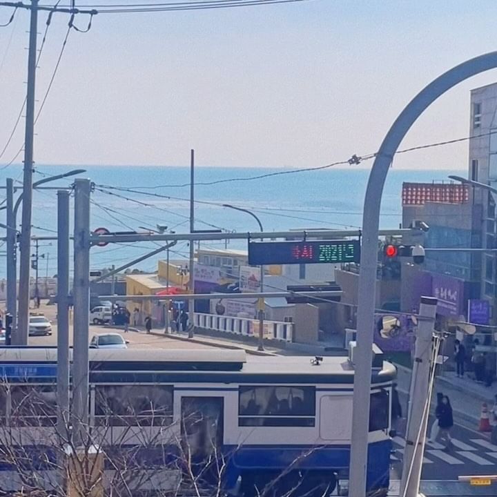 📍Busan 1박 2일 코스

1일차 부산역-흰여울문화마을-남포동-광안리
2일차 광안리-청사포-해운대블루라인파크 스카이캡슐-미포정류장-해운대-부산역

진짜 열심히 
바다만 보러 다녔네요🌊💙