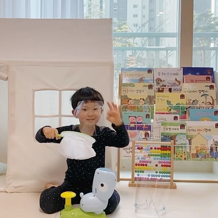#협찬 ⠀
플라잉퍼피 사용법을 알려준다는 로운이˘◡˘⠀
귀여워🙃👍⠀
실외에서도 실내에서도 최고인 플라잉퍼피ෆ⠀
⠀
⠀
🏷 @dadam_insta⠀
#다르담 #다르담교구 #플라잉퍼피 #남자아이장난감 #대근육발달놀이 #야외장난감 #다담교육⠀⠀
