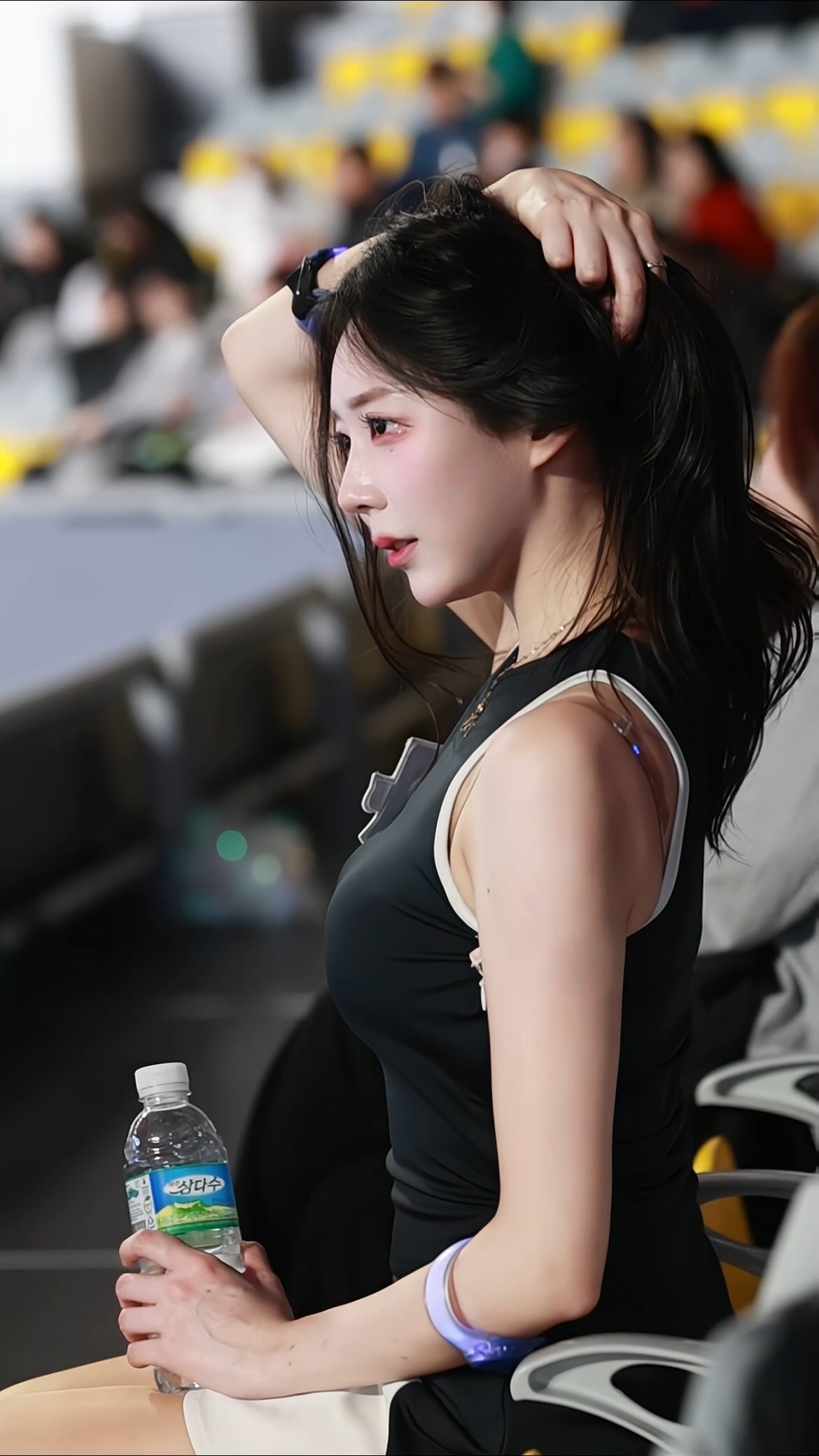그냥 조금 더운 사람

#조예린 #치어리더 #배구 #현대캐피탈스카이워커스