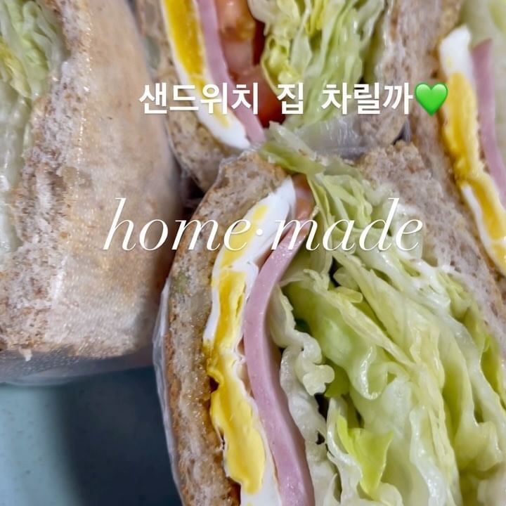 방학동안 열심히 부지런히 만들어서 먹기😉
눈 마주치는 순간 배고프다고하는 #희남매
토마토 빼고를 원하는 맞춤 서비스🤪
#이런엄마또없습니다 #겨울방학먹방 #초딩방학 #벌써2월 #홈메이드 #home