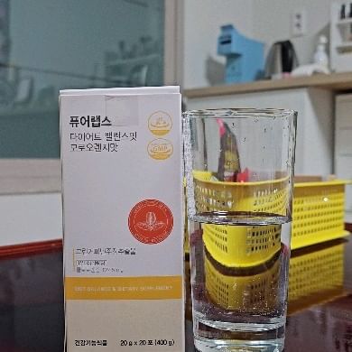 #협찬 #퓨어랩스 #퓨어랩스모로오렌지
이거 좀 맛있음 ㅋㅋ

식약처 인증 개별인정형 다이어트 건강기능식품입니다.
- 그린커피빈주정추출물500mg
- 체지방 감소 핵심 클로로겐산 하루섭취권장량 122.5mg 함유 1.25%
- 부원료 난소화성말토덱스트린, 17종 혼합유산균, 식이섬유2종, 멀티비타민 함유
- GMP 시설제조
- 인체적용시험 완료(비만지수BMI감소, 체중감소, 체지방률감소, 허리둘레감소, 엉덩이둘레 감소)

But!! 인체적용시험은 개인차가 있으니 참고만 하세요!

간편하게 어디에서든 마실 수 있는 제품이라 좋아요!
액체형이라 아주 잘 섞임니당 ㅎㅎ
=> 100%착즙농축액(다크블러드오렌지50%, 모로오렌지50%)

좀 맛있음 ㅋㅋㅋㅋ

남편이랑 운동하면서 열심히 먹는 중!
다이어트 하자

#모로오렌지추출물 #다이어트모로오렌지 #모로오렌지농축액 #밸런스핏모로오렌지 #모로실다이어트 #모로실 #시칠리아산 #100착즙농축액 #식약처인증 #개별인정형다이어트건강기능식품 #그린커피빈주정추출물 #클로로겐산 #난소화성말토덱스트린