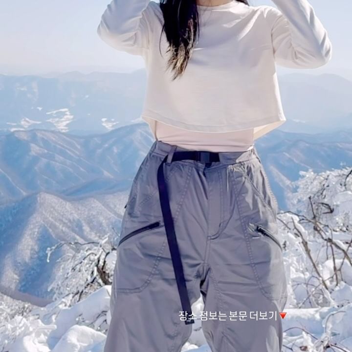 마지막 등산일줄은 몰랐던,,,❄️그날 겨울일기,,,☃️추억🎧🎞️
이제 눈꽃산행도 막차인데 저대신 다녀와 주실분,,,(또륵)

🗻#계방산 최단코스
📍강원 홍천군 내면 자운리 산254-46 (🚗운두령 주차장)
📏1579.1m / 남한에서 다섯 번째로 높은 산
⏰소요시간 : 9:50출발~15:00 (휴식,촬영 등 포함 약5시간)
🏃🏻‍♀️코스 : 운두령-> 전망대 -> 계방산 정상-> 주목군란지 -> 계방산정상-> 원점회귀

🎬감독/편집 @yu_nii_ddo 
🎥영상촬영 @hongkk7411 

#유니또여행 #유니또산_강원