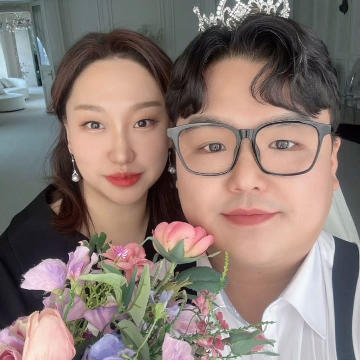 👸🏻태순 곤듀 등장👸🏻

#가을스튜디오 #웨딩촬영 #곤듀님 #면사포 #면사포샷 #꽃을든남자 #극한직업내남편 #강제컨펌시킴 #예비부부그램 #결혼준비 #웨촬 #웨딩촬영컨셉 #개론 #겅듀님